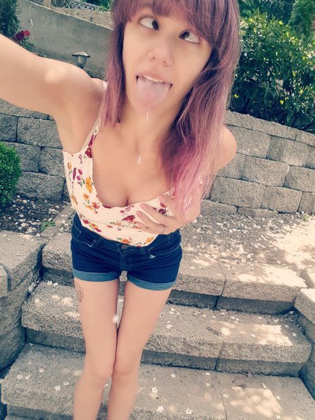 Yanderekamii estrella erótica archivo