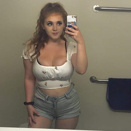 Basicallycatx_ hermosa estrella porno foto