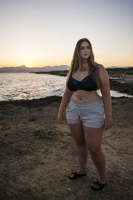 Otoni Ogni star du porno érotique galeries