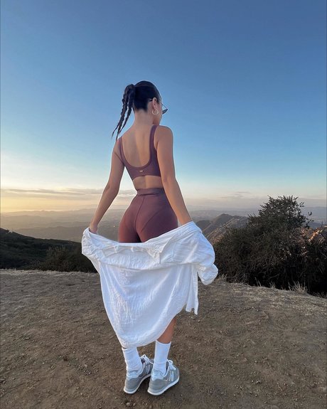 Tessa Brooks modelo desnudos foto