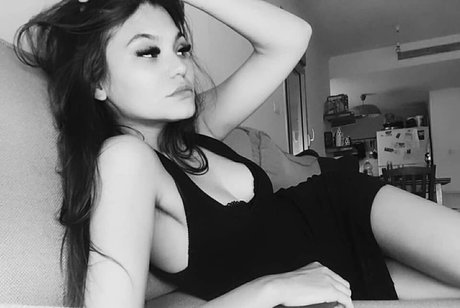 Babyyy Gorilla étoile chaude photos