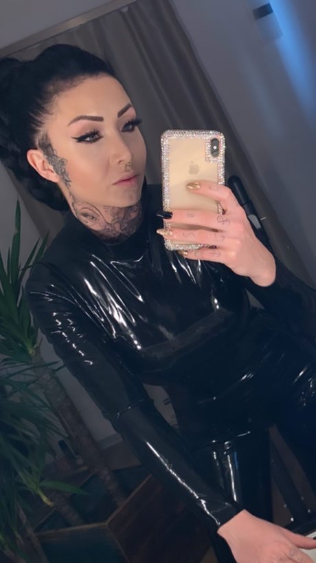 Inkedfleur_ model free gallery
