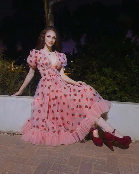 Michal Cosplay_ xxx model image
