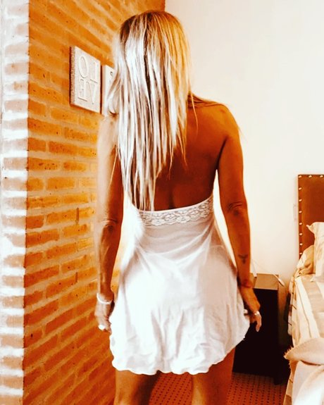 Natalia Laborde modèle sexy des photos