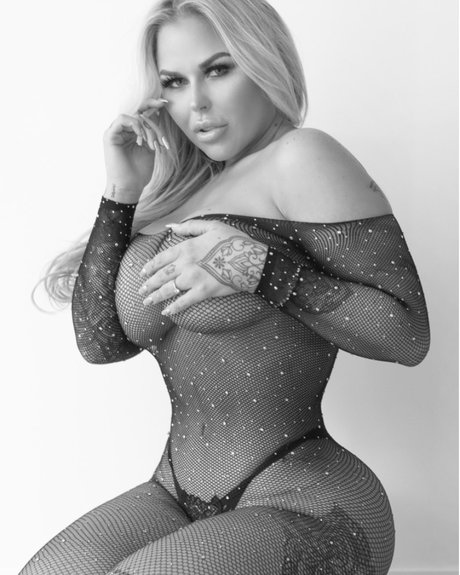 Yana Daems pornstar nice images