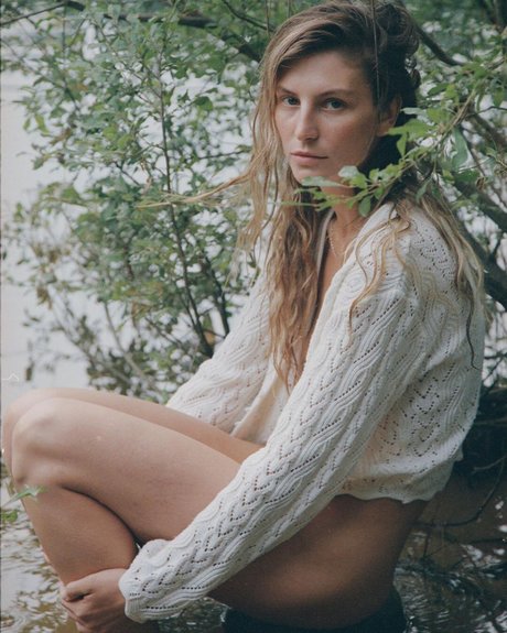 Lena Stepanova actrice de grande qualité des photos