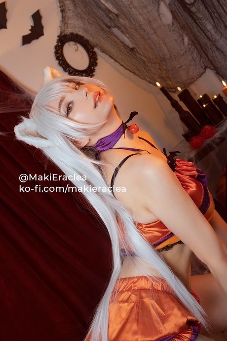 Maki Eraclea erotic model pics
