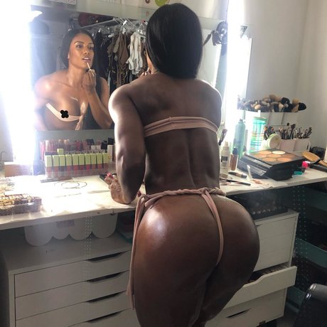 Sunny Doria Vargas hot star images
