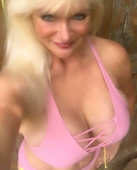 Sandie Lee_ hermosa estrella archivo