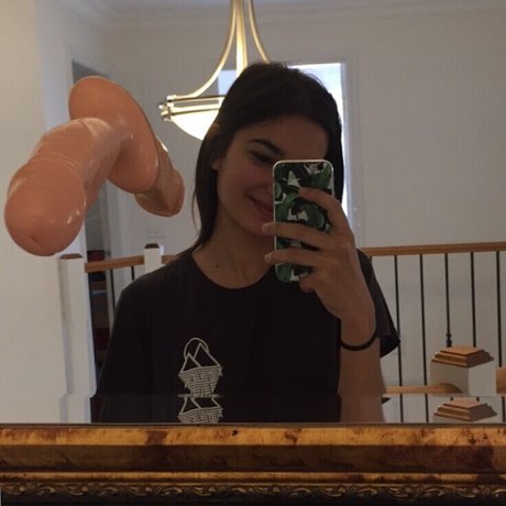 Loser Dyke actrice sexy photos