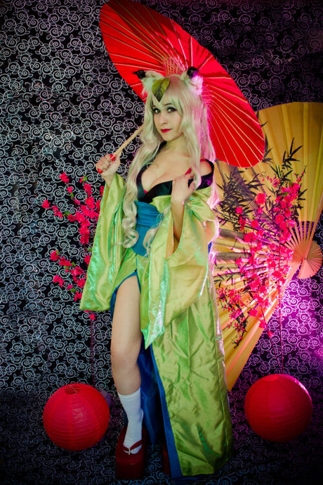 Kitsune No Fullmoon xxx model picture