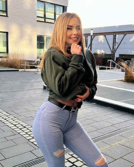 Letsnastja_ actriz desnuda galería