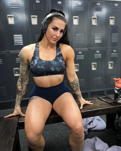 Presleykp Fit pornstar nudes photos