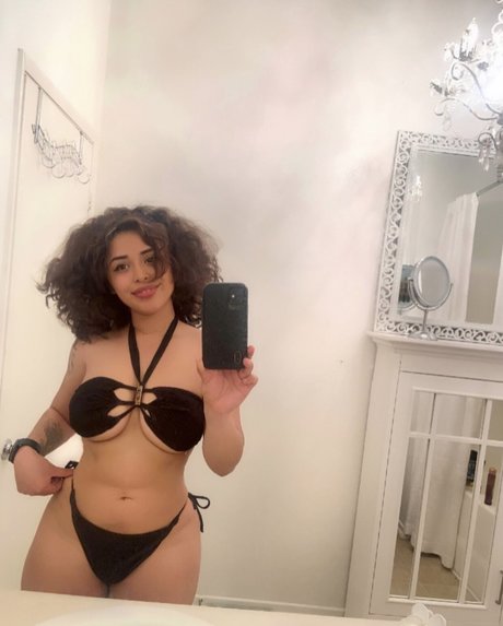 Sarai Fonseca_ hd star pictures
