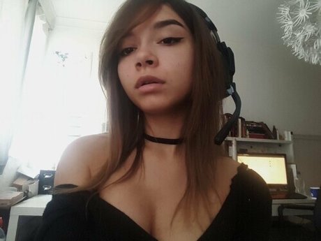 Csillabu pornstar sexy image