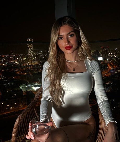 Linabmn estrella caliente imágenes