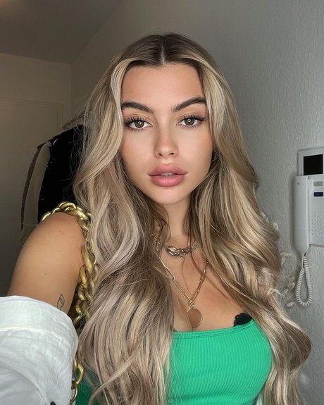 Linabmn modelo libre foto