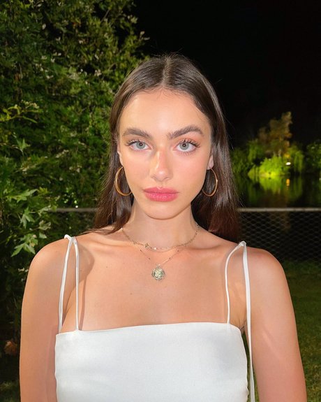 Yael Shelbia star du porno en haute qualité des photos