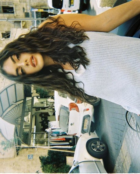 Yael Shelbia estrella porno de arte archivo