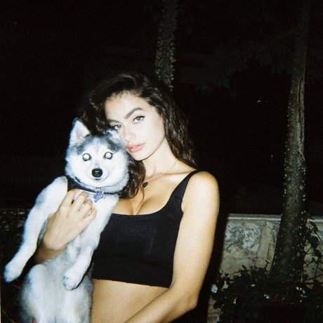 Yael Shelbia modèle de sexe des photos