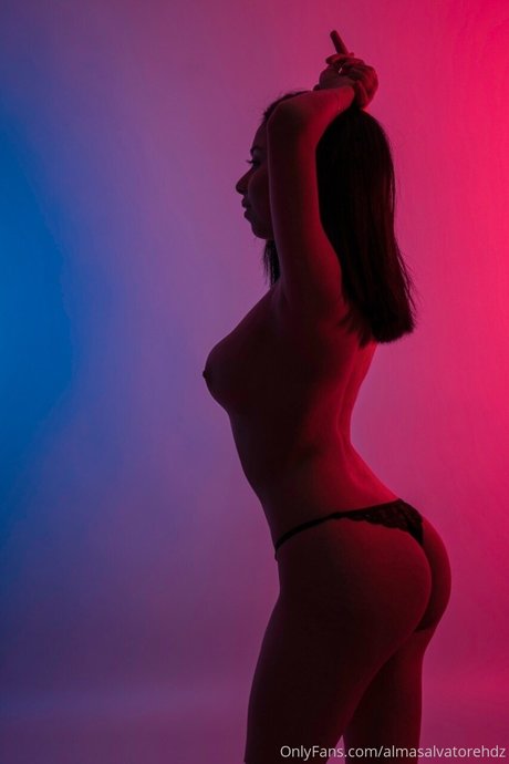 Alma Hernandez modèle pornographique galerie