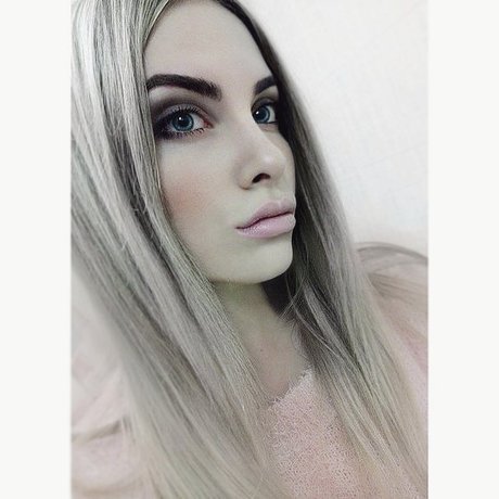 Iva Kivock desnudos de estrellas fotos