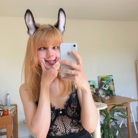 Lilsolle Chickpii estrella porno atractiva fotos