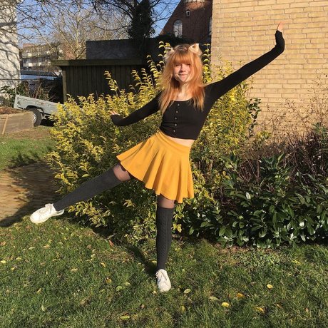 Lilsolle Chickpii star du porno en haute qualité des photos