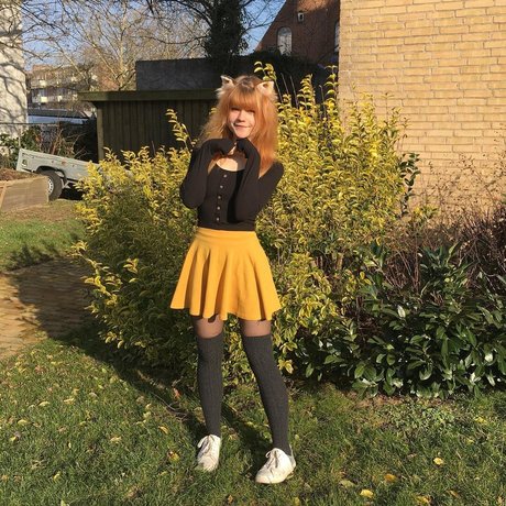 Lilsolle Chickpii actrice pornographique photos