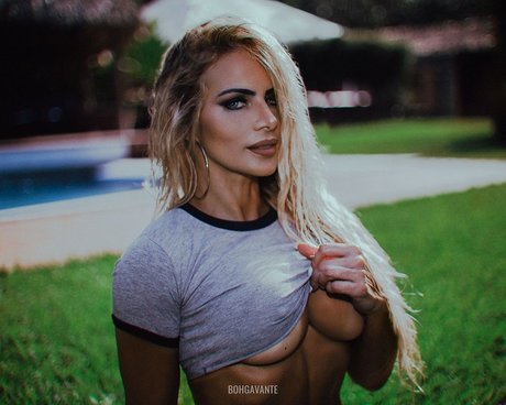 Deliza Rodriguez étoile de l'art images