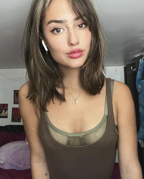 Lou Ann Vecchia_ top star pics