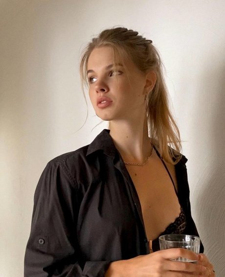 Mariia Arsentieva actriz perfecta imágenes