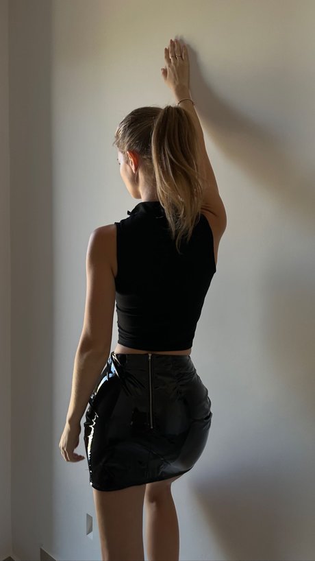 Mariia Arsentieva estrella libre galería