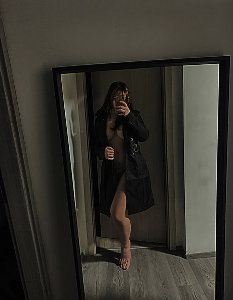 Abilee 3 exclusive model photos