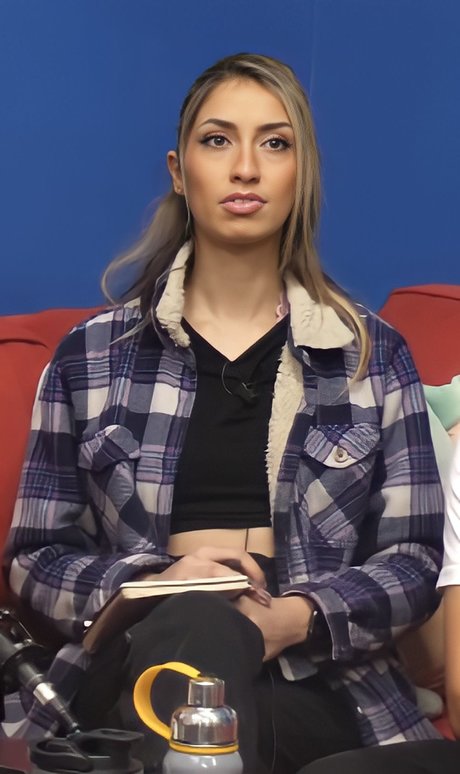 Rana Mohammad_ modelo de alta calidad imagen