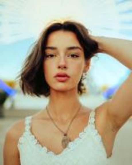 Roxane Eylaud_ modèle adulte galeries