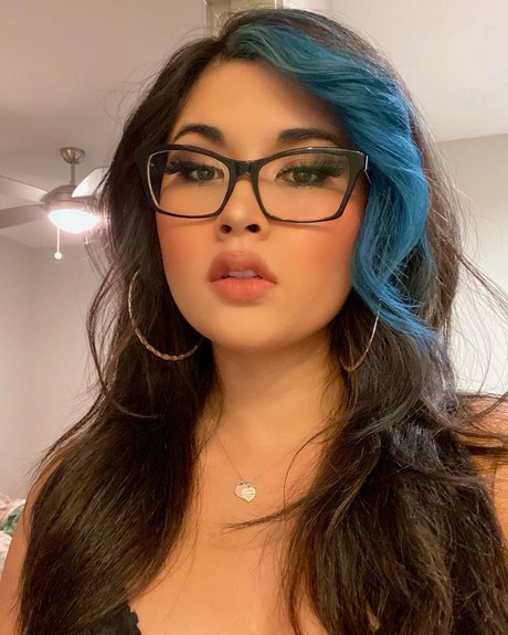 _Jydn lol estrella porno atractiva galería