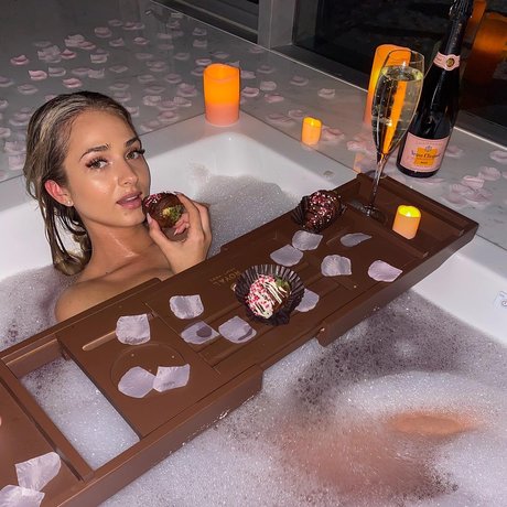 Alexa Adams sexy actress picture