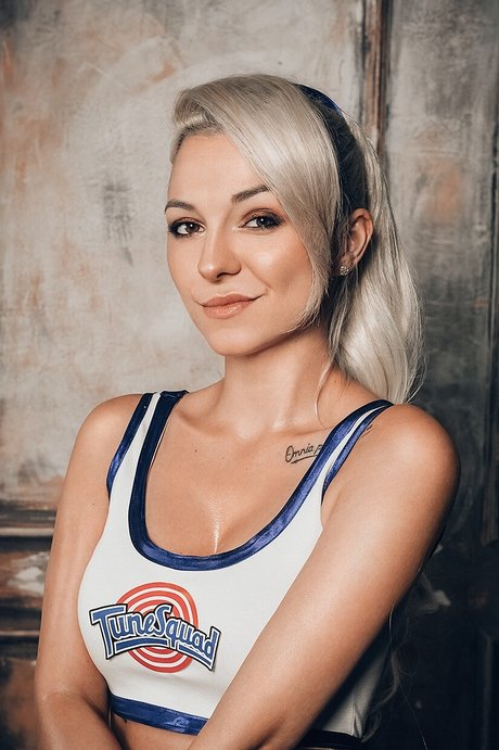 Dear Iris hermosa actriz imágenes