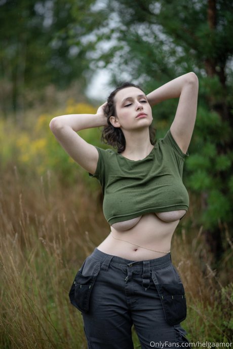 Helga Amor actrice de sexe des photos