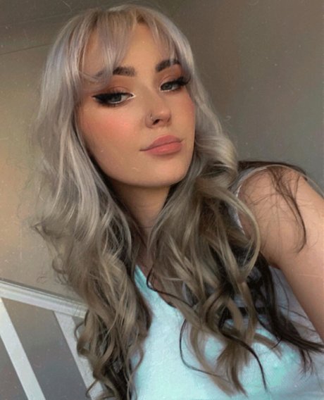 Millie Wild_ linda estrella foto