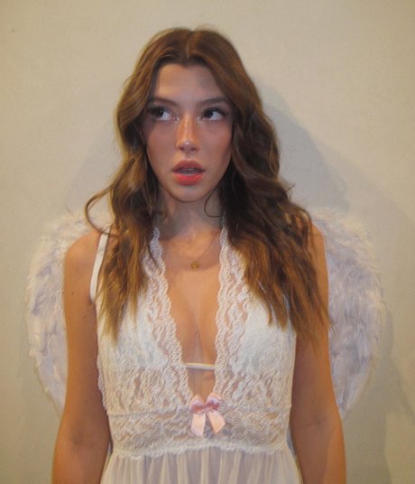 Sissy Sheridan star nude archive
