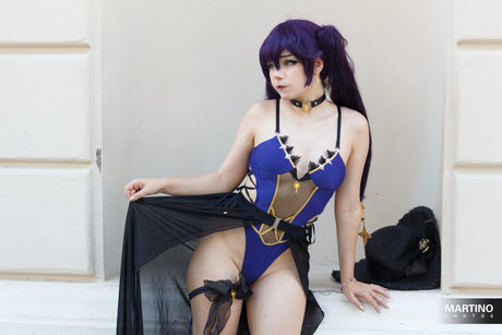 Little Giuli sexo estrella porno recopilación