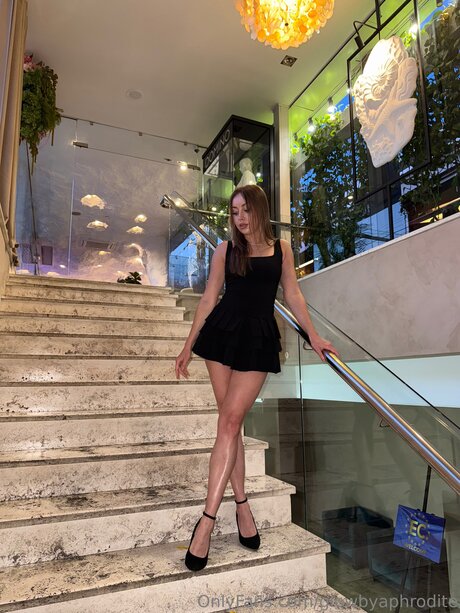 Glowbyaphrodite naked actress galleries