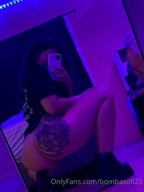 Julijulixxx model pretty img