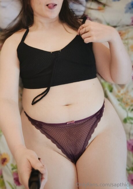 Sapthick model sexy pic