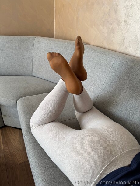 Nylonik 95 modelo pornografico galerías