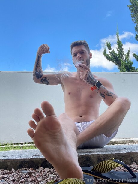 Findomjoao hermosa modelo galería