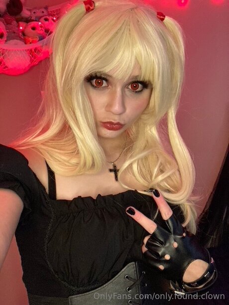 Only Found Clown modelo bonita galería