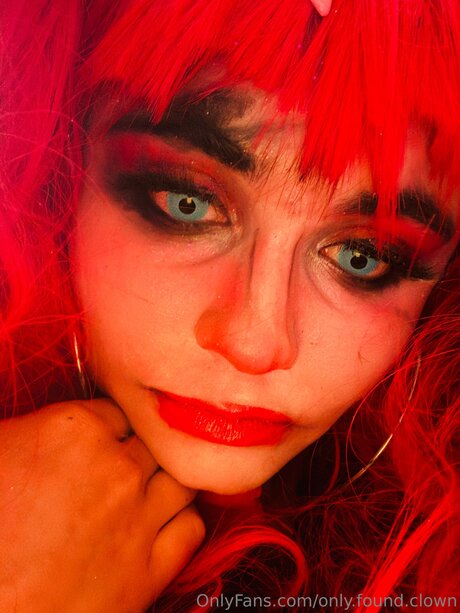 Only Found Clown nus étoiles collection